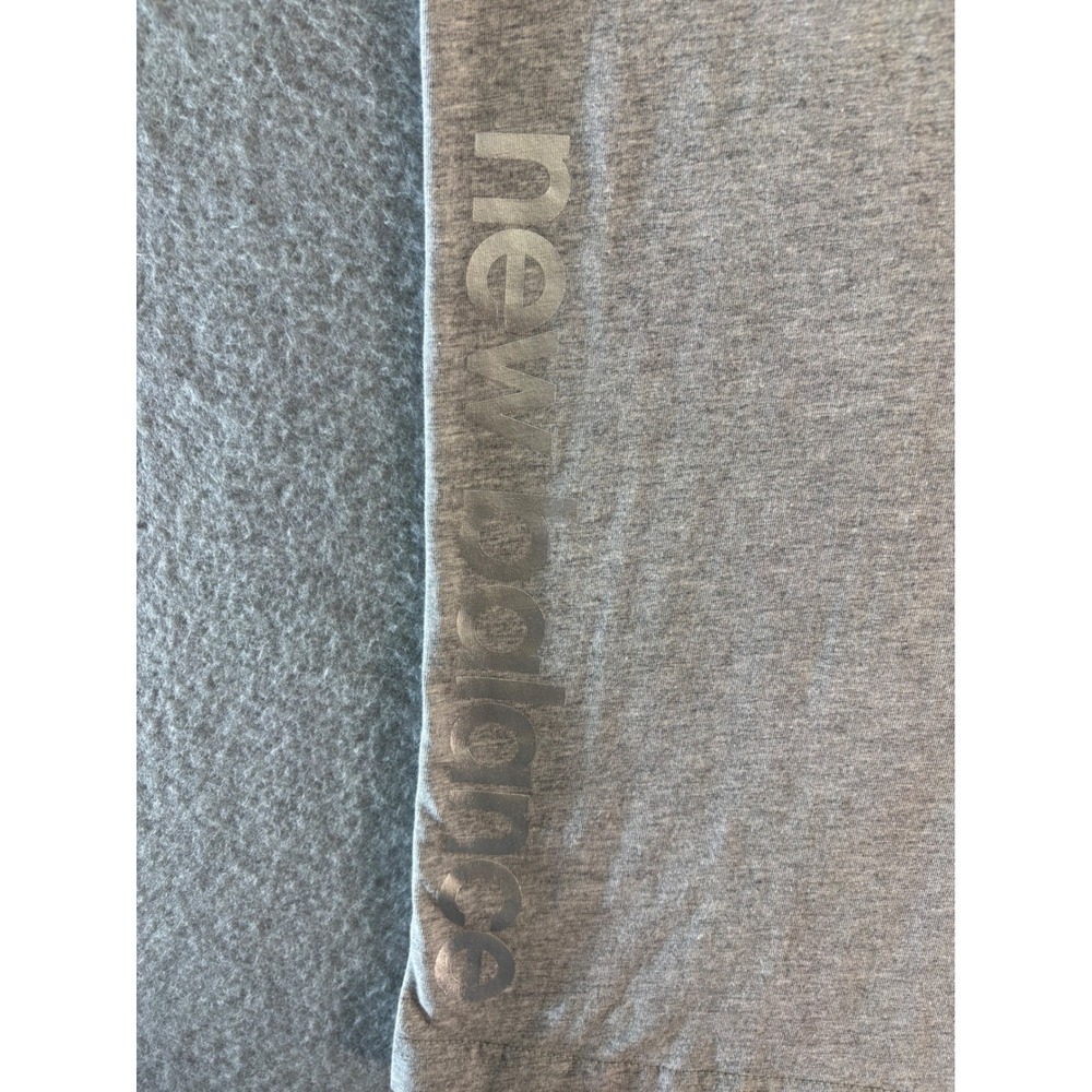 New Balance Mens Graphic T-Shirt Gray Short Sleeve Cotton Logo Crew Neck Size S - Picture 4 of 11